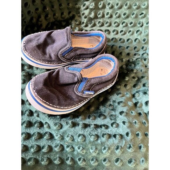 Crocs size 9 9c little kid shoes black - Picture 3 of 4